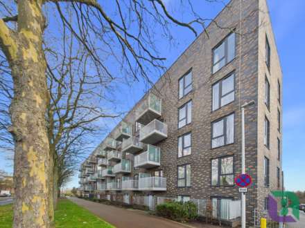 Lattice Court, Milton Keynes, Image 10