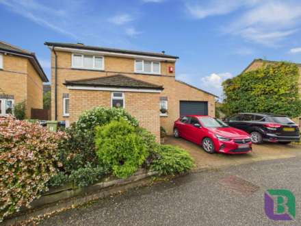 Greenhill Close, Loughton, Image 24