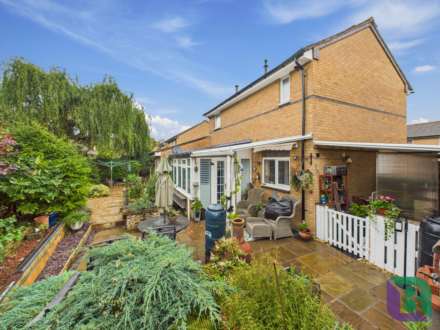 Greenhill Close, Loughton, Image 4