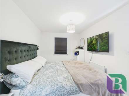 Watson Drive, Eagle Farm South, Image 14