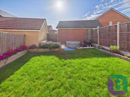 Watson Drive, Eagle Farm South, Image 21