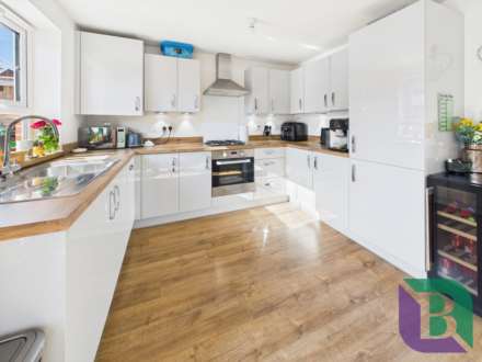 Watson Drive, Eagle Farm South, Image 5