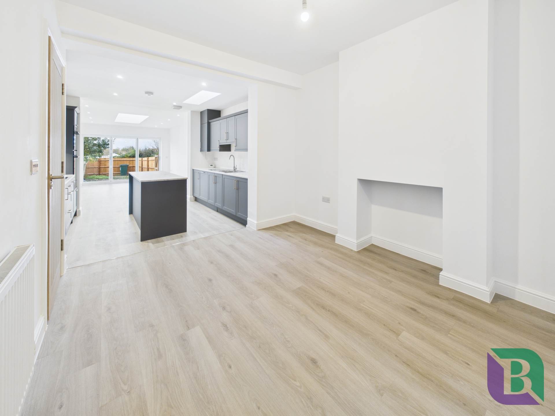 Coronation Road, Stony Stratford, Image 4