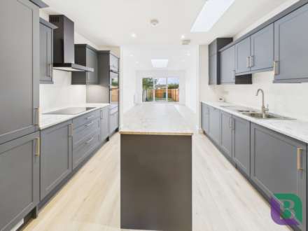 Coronation Road, Stony Stratford, Image 2