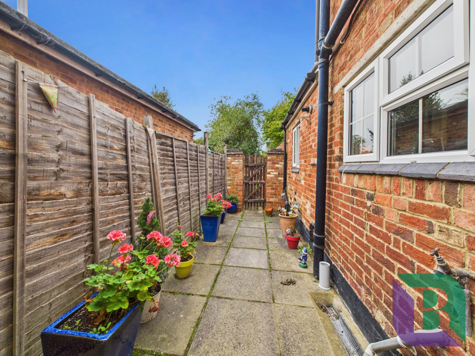 Chapel Street, Woburn Sands, Image 14