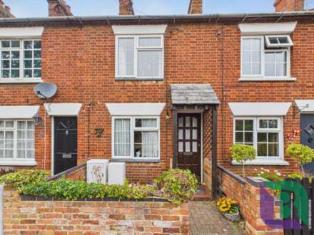 Chapel Street, Woburn Sands, Image 1