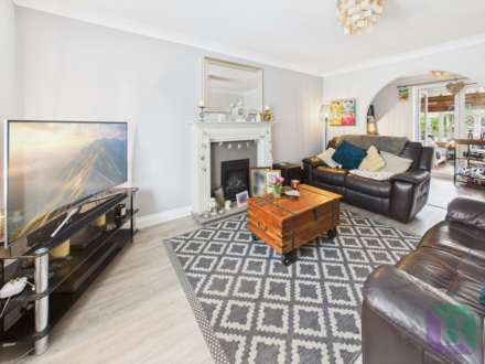 Newport Road, Woburn Sands, Image 4