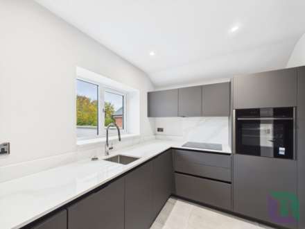 High Street, Woburn Sands, Image 9