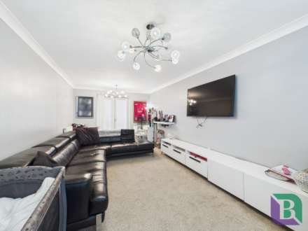 Newport Road, Milton Keynes, Image 5