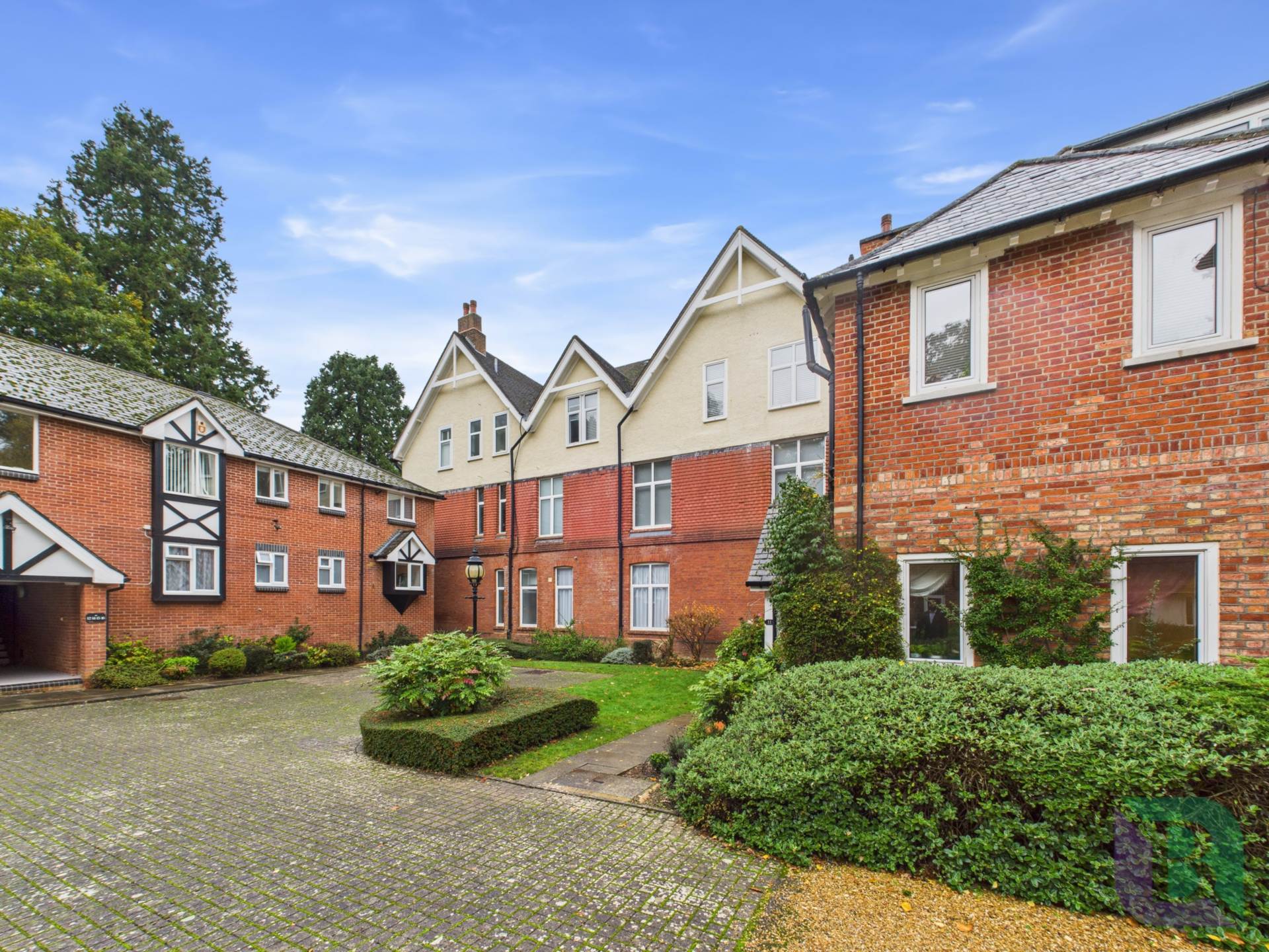 The Knoll, Aspley Heath, Milton Keynes, Image 7