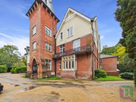 The Knoll, Aspley Heath, Milton Keynes, Image 18