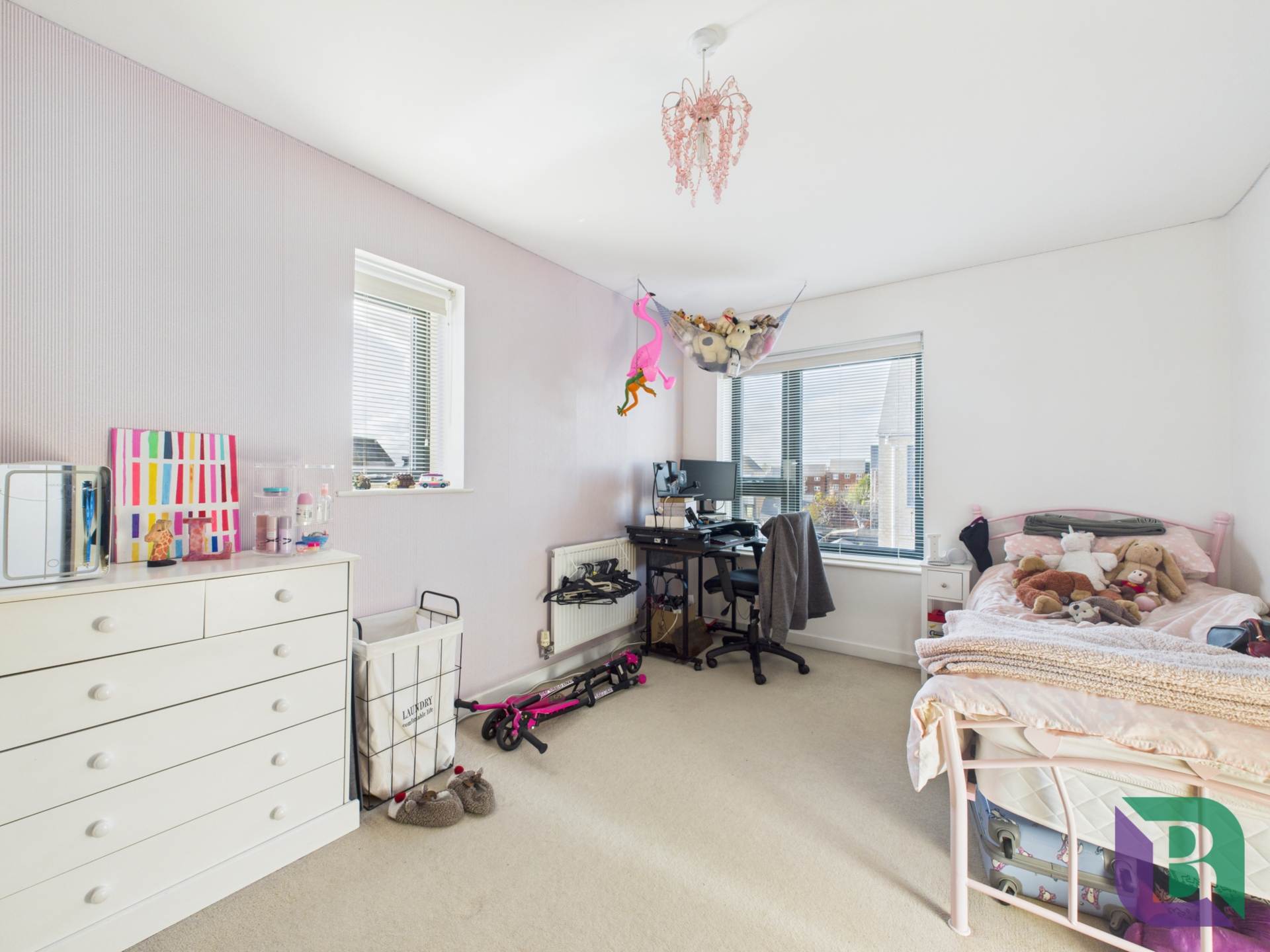 Loughborough Drive, Broughton Gate, Image 19