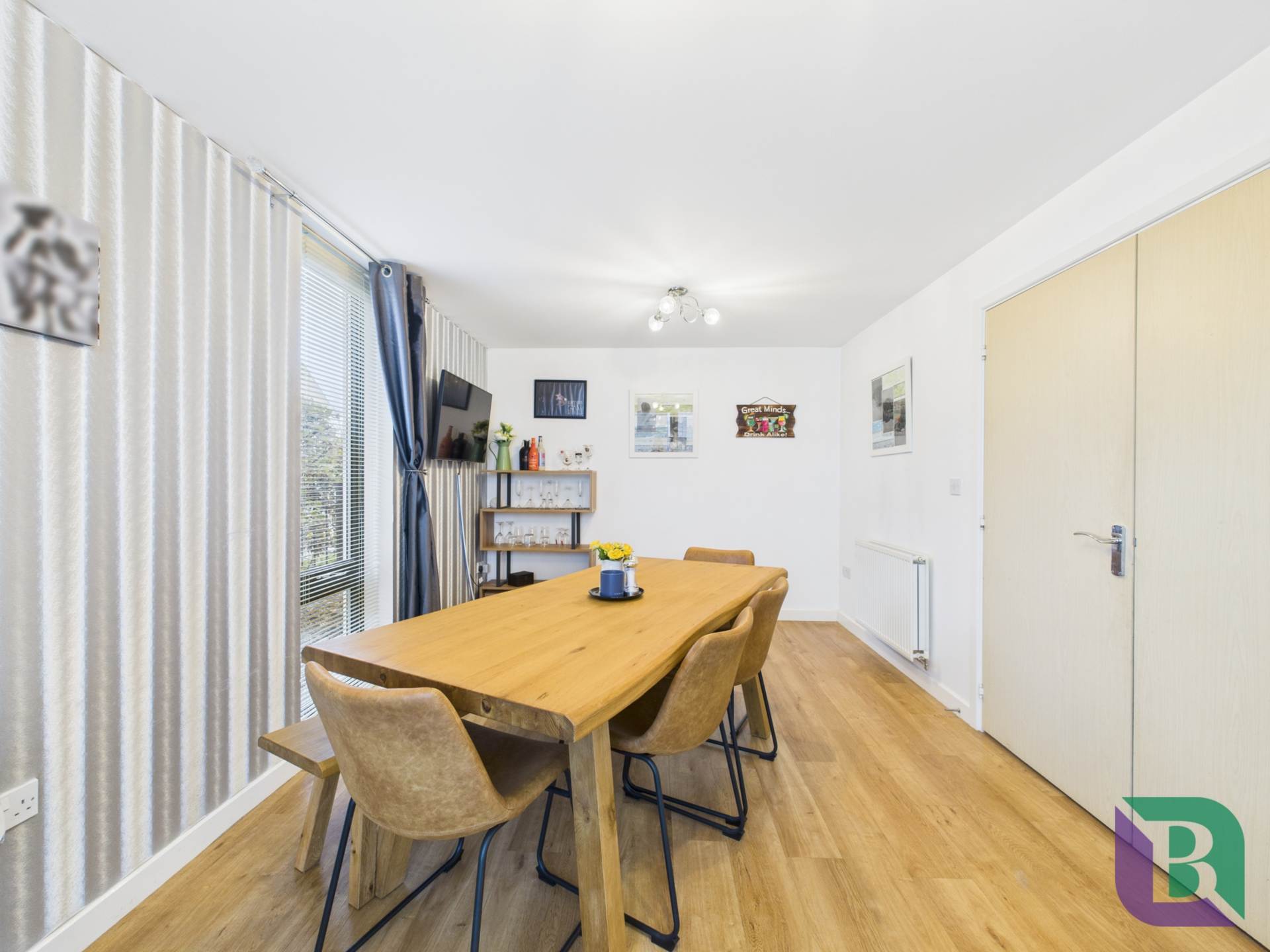 Loughborough Drive, Broughton Gate, Image 8