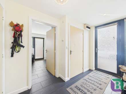 Loughborough Drive, Broughton Gate, Image 10