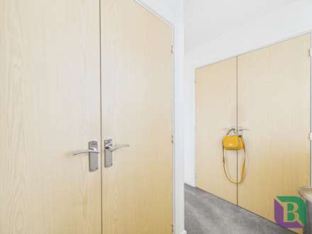 Loughborough Drive, Broughton Gate, Image 13