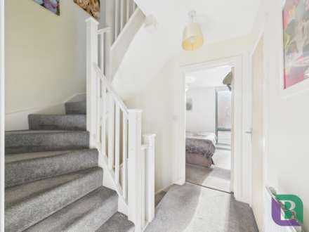 Loughborough Drive, Broughton Gate, Image 16