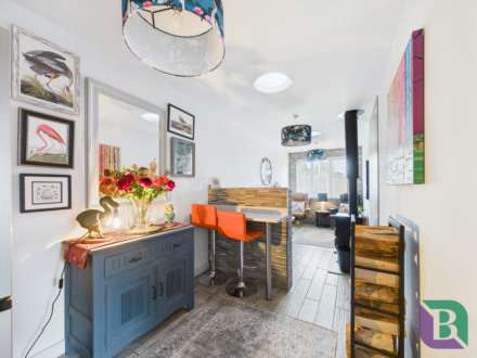 Theydon Ave, Milton Keynes, Image 11