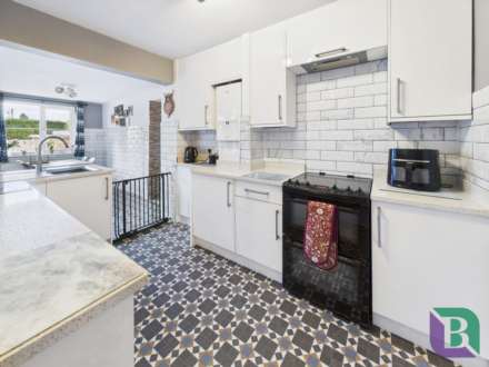 Theydon Ave, Milton Keynes, Image 2