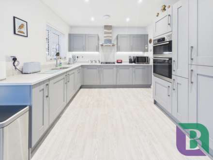 Kings Grove, Bedford, Image 3