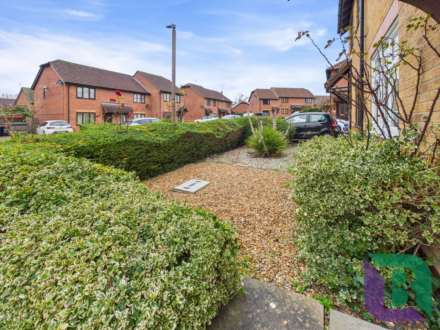 Mithras Gardens, Wavendon Gate, Image 3