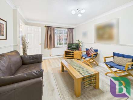 Mithras Gardens, Wavendon Gate, Image 9