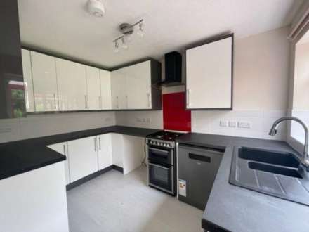 Goldsmiths Way, Newport Pagnell, Image 4