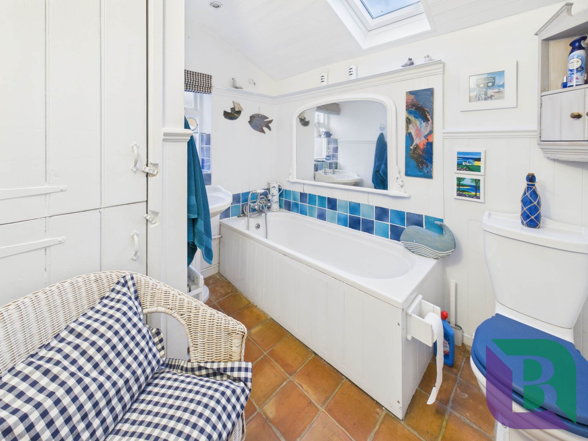 Russell Street, Woburn Sands, Image 16