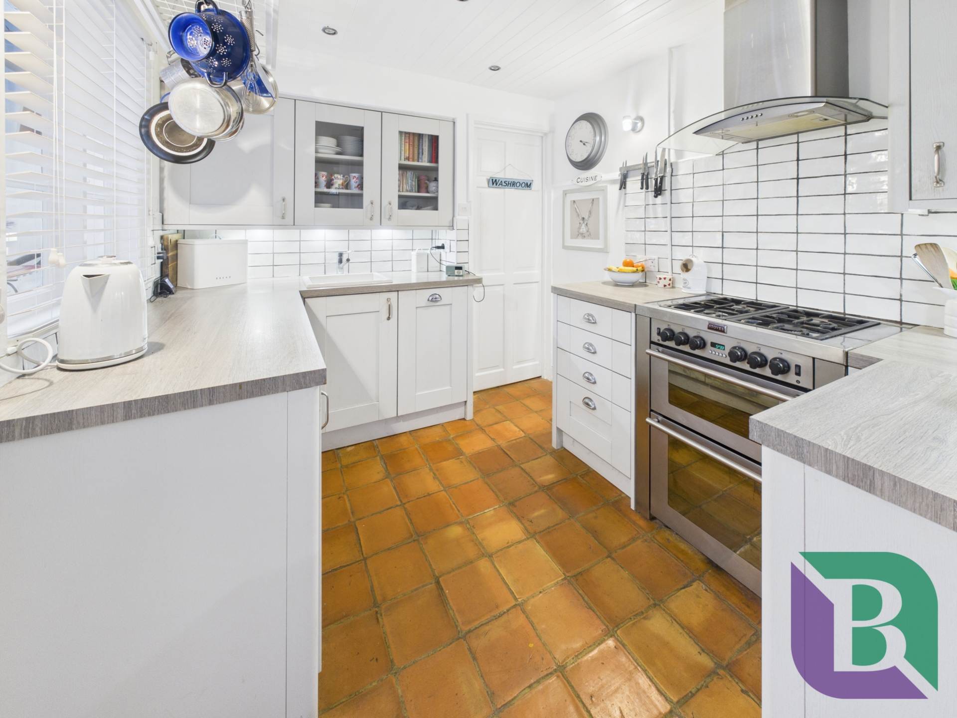 Russell Street, Woburn Sands, Image 4