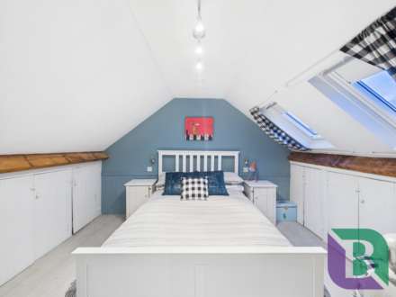 Russell Street, Woburn Sands, Image 14