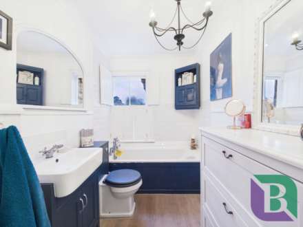 Russell Street, Woburn Sands, Image 15