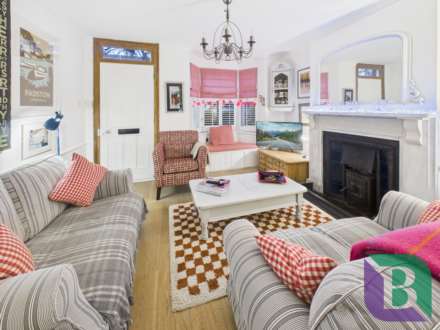 Russell Street, Woburn Sands, Image 2