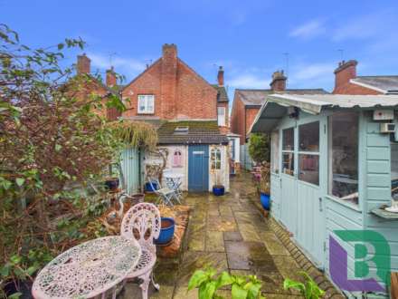 Russell Street, Woburn Sands, Image 20