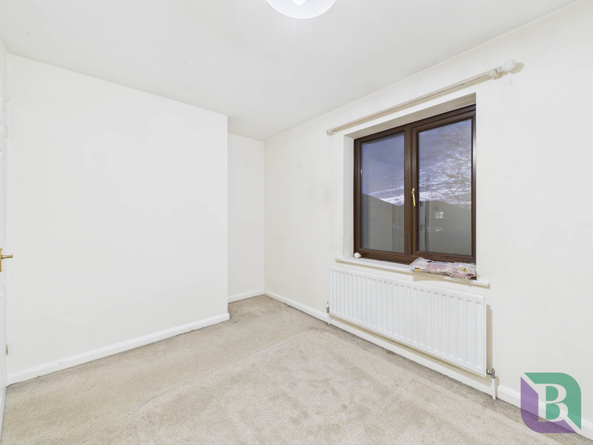 Hockliffe Brae, Walnut Tree, Image 12