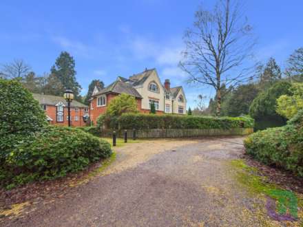 The Knoll, Aspley Heath, Milton Keynes