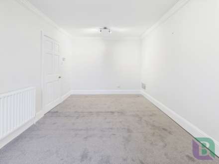 The Knoll, Aspley Heath, Milton Keynes, Image 3