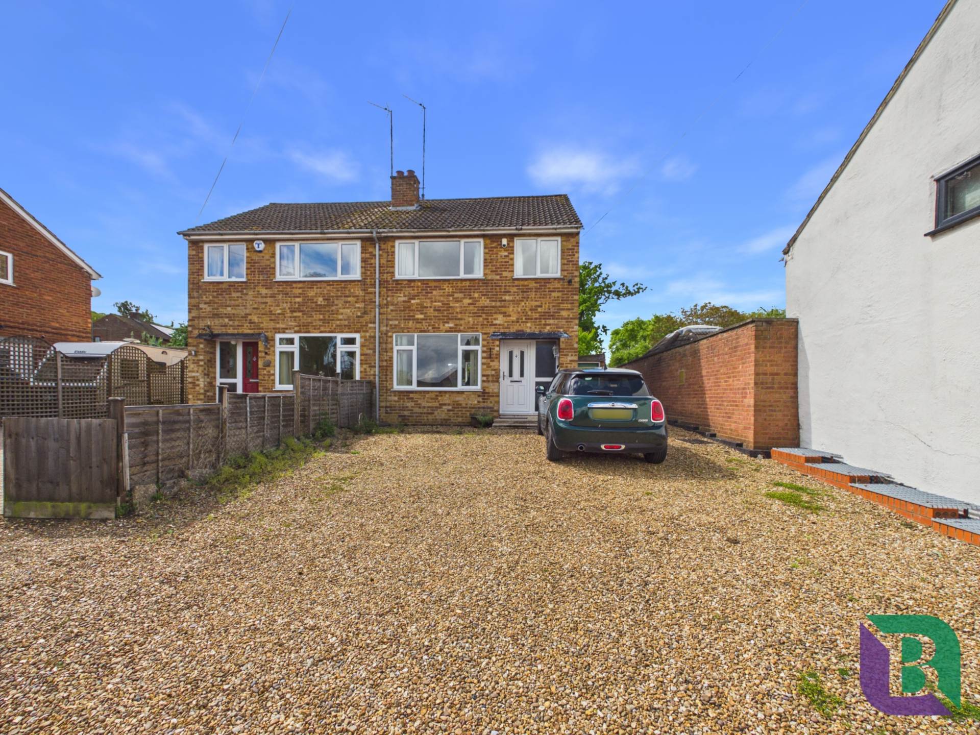 Station Road, Milton Keynes, Image 1