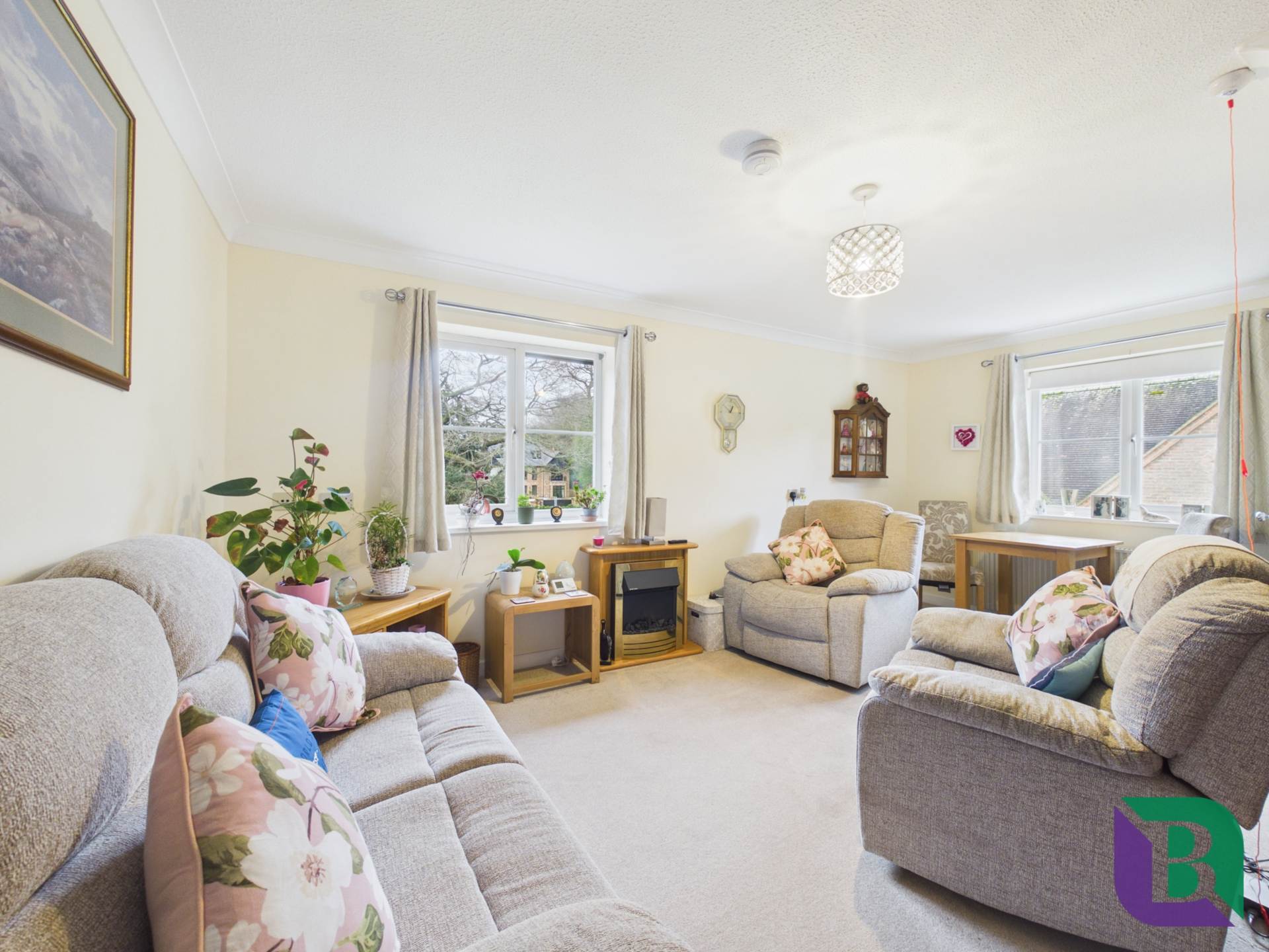 Aspley Court, Milton Keynes, Image 3