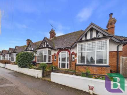 Station Road, Milton Keynes, Image 1