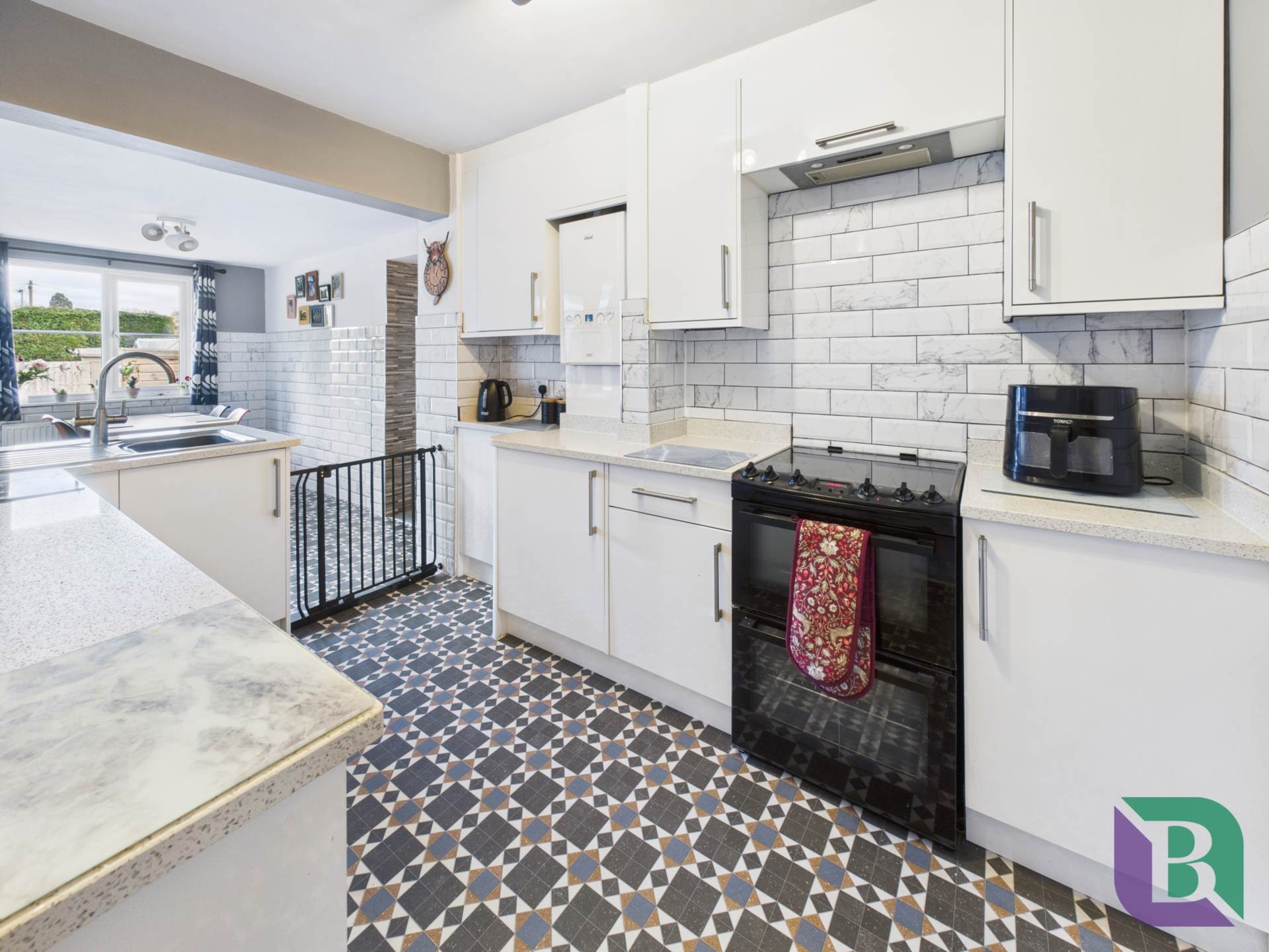 Theydon Ave, Milton Keynes, Image 2