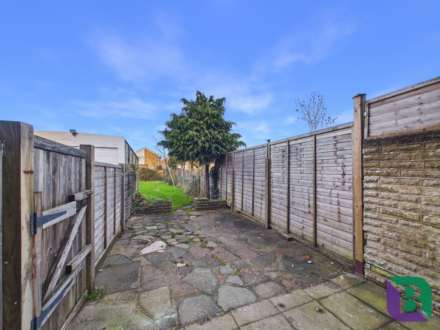 Chesford Road, Putteridge, Luton, Image 4