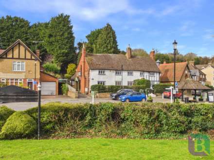 The Square, Aspley Guise