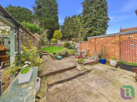 The Square, Aspley Guise, Image 17