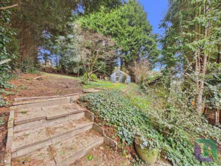 The Square, Aspley Guise, Image 18