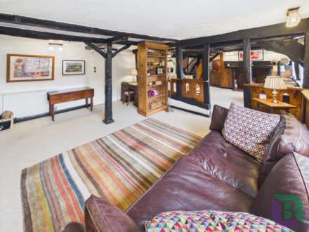 The Square, Aspley Guise, Image 5