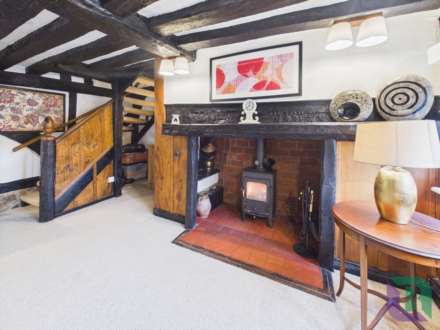 The Square, Aspley Guise, Image 8