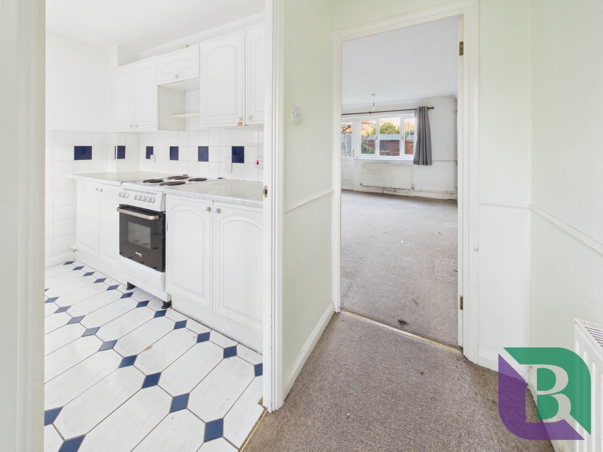 Meadowsweet, Walnut Tree, Image 5