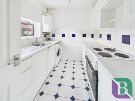 Meadowsweet, Walnut Tree, Image 4