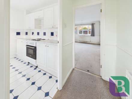 Meadowsweet, Walnut Tree, Image 5