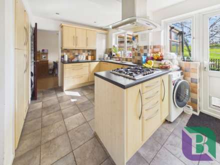 Weathercock Close, Woburn Sands, Image 7