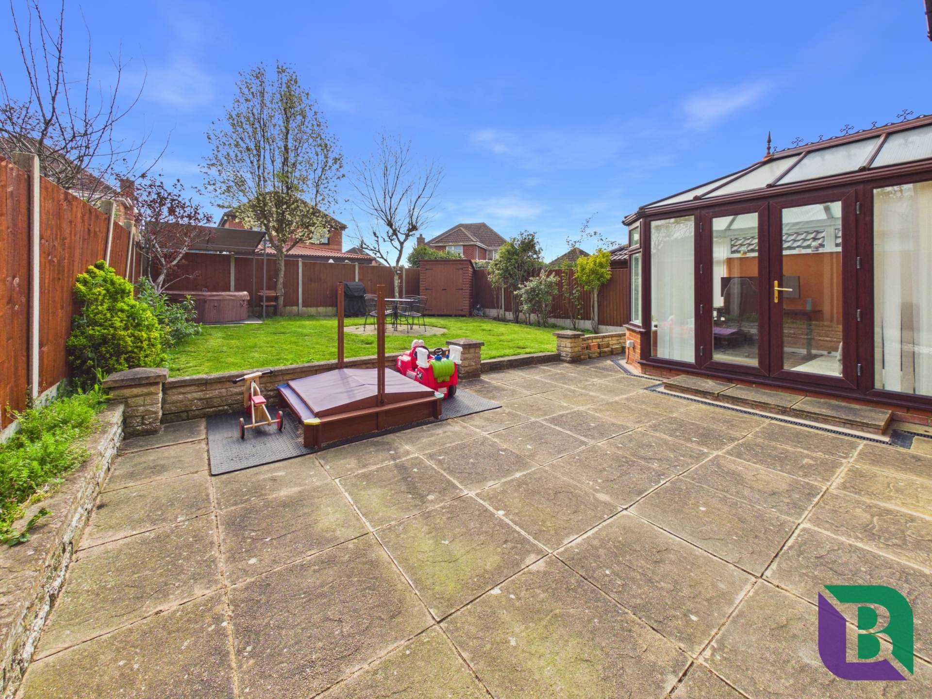 Maidenhead Avenue, Milton Keynes, Image 18